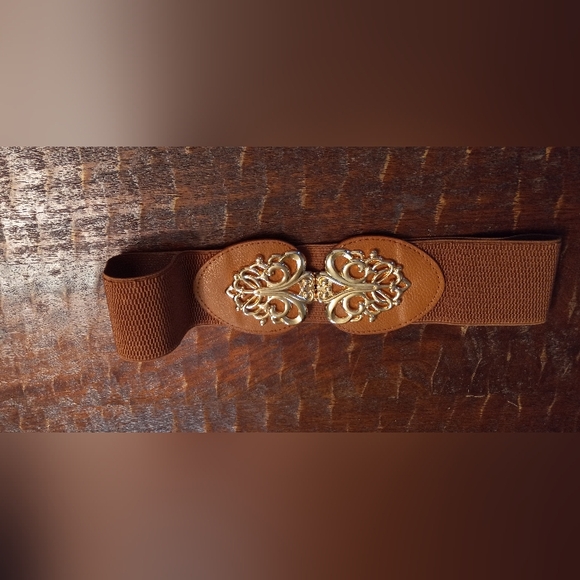 Evolutionary faux leather stretch belt - Picture 3 of 4